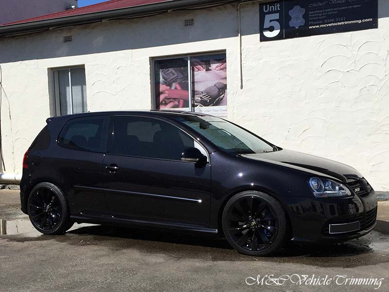 VW Golf (R32) 2008